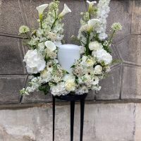 Urnenbogen weiß Callas Urnenbogen mit weißen Callas