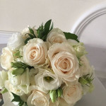 Brautstrauss mit weissen Rosen Brautstrauss mit weissen Rosen